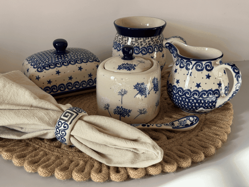 Creamer, The Cream of Creamers-"Basia", 6.5 oz in "Blue Butterfly" by Manufaktura | D019U-AS58
