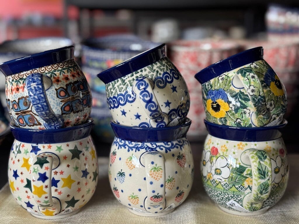 Mug, Belly Mug, 16 oz Large in "Starry Pinecone Wreath" by Ceramika Artystyczna | A073-3325X