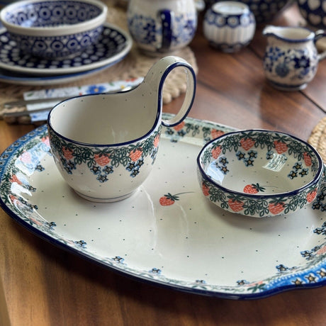 Tray, Oval, Handles, 10.75" x 15.25" in "Strawberry Patch" by Ceramika Artystyczna | A684-721X