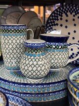 Shaker, 4" in "Regal Roosters" by Ceramika Artystyczna | A934-U2617
