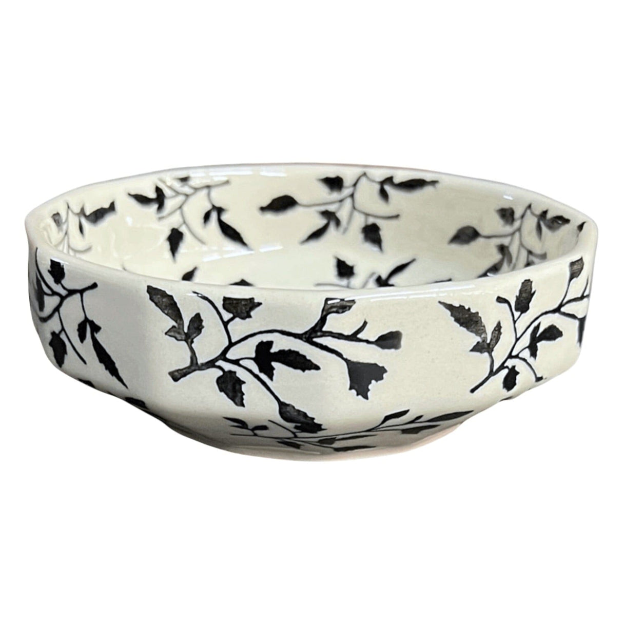 Bowl, Multiangular, 5" in "Black Spray" by Manufaktura | M058T-LISC