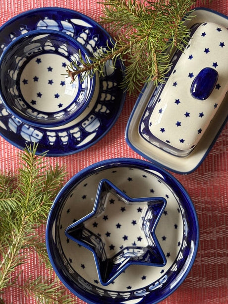 Butter Dish, American, 4" x 7.5" in "Winter's Eve" by Manufaktura | M074S-IBZ