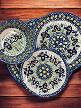 Plate, Round, Dinner, 10" in "Iris" by Manufaktura | T132S-BAM