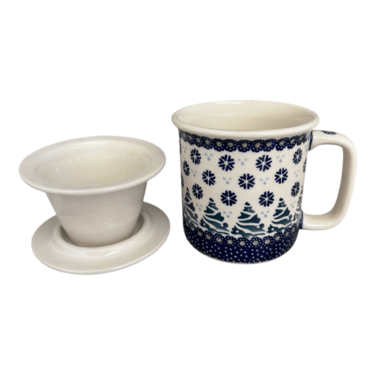 Mug, Tea Infuser Mug, 12 oz in "Snowy Pines" by Manufaktura | K073T-U22