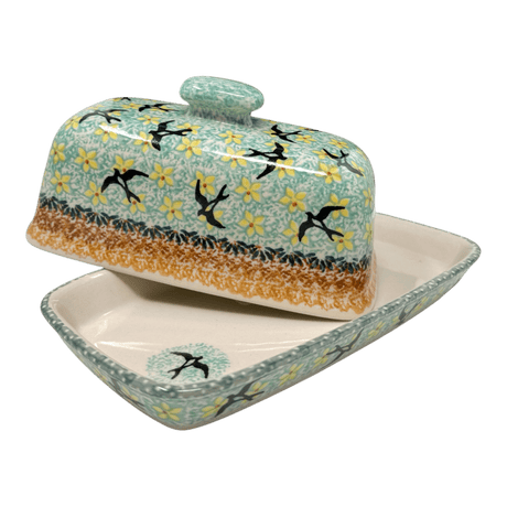 Butter Dish, American, 4" x 7.5" in "Capistrano" by Manufaktura | M074S-WK59