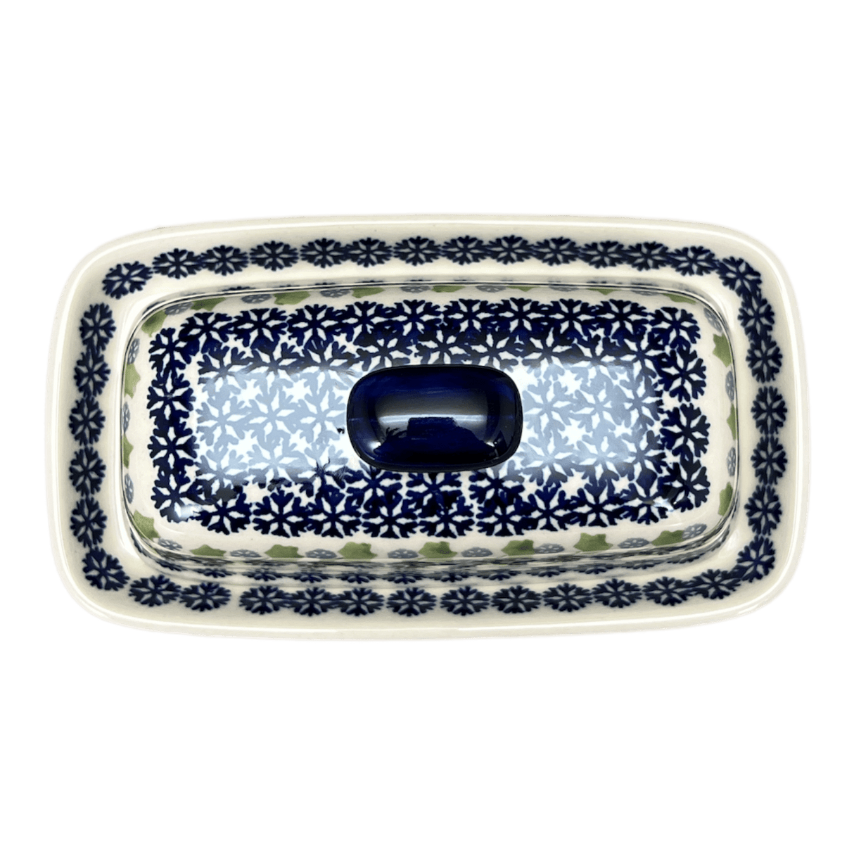 Butter Dish, American, 4" x 7.5" in "Holly In Bloom" by Manufaktura | M074T-IN13