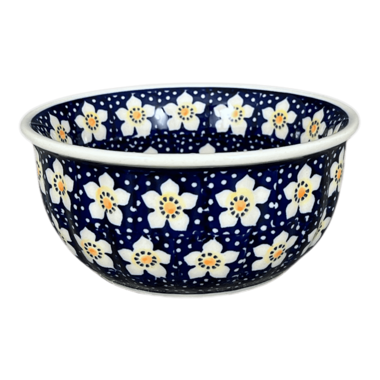 Bowl, Round, 5.5" in "Paperwhites" by Manufaktura | M083T-TJP