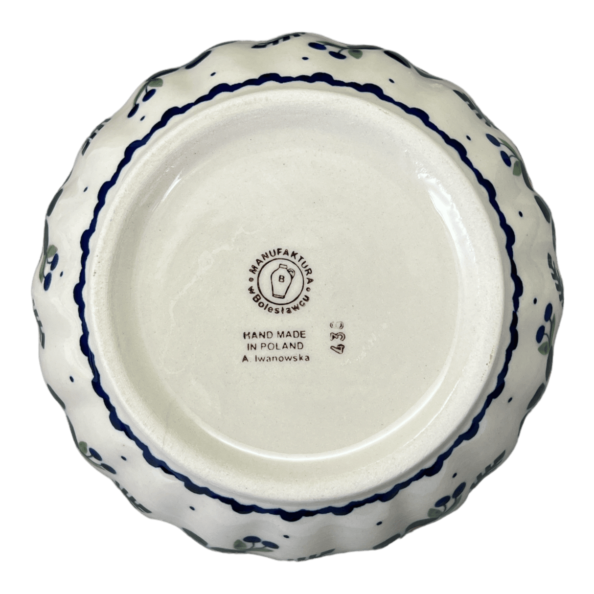 Bowl, Round, 6.5" in "Cornflower" by Manufaktura | M084T-RU