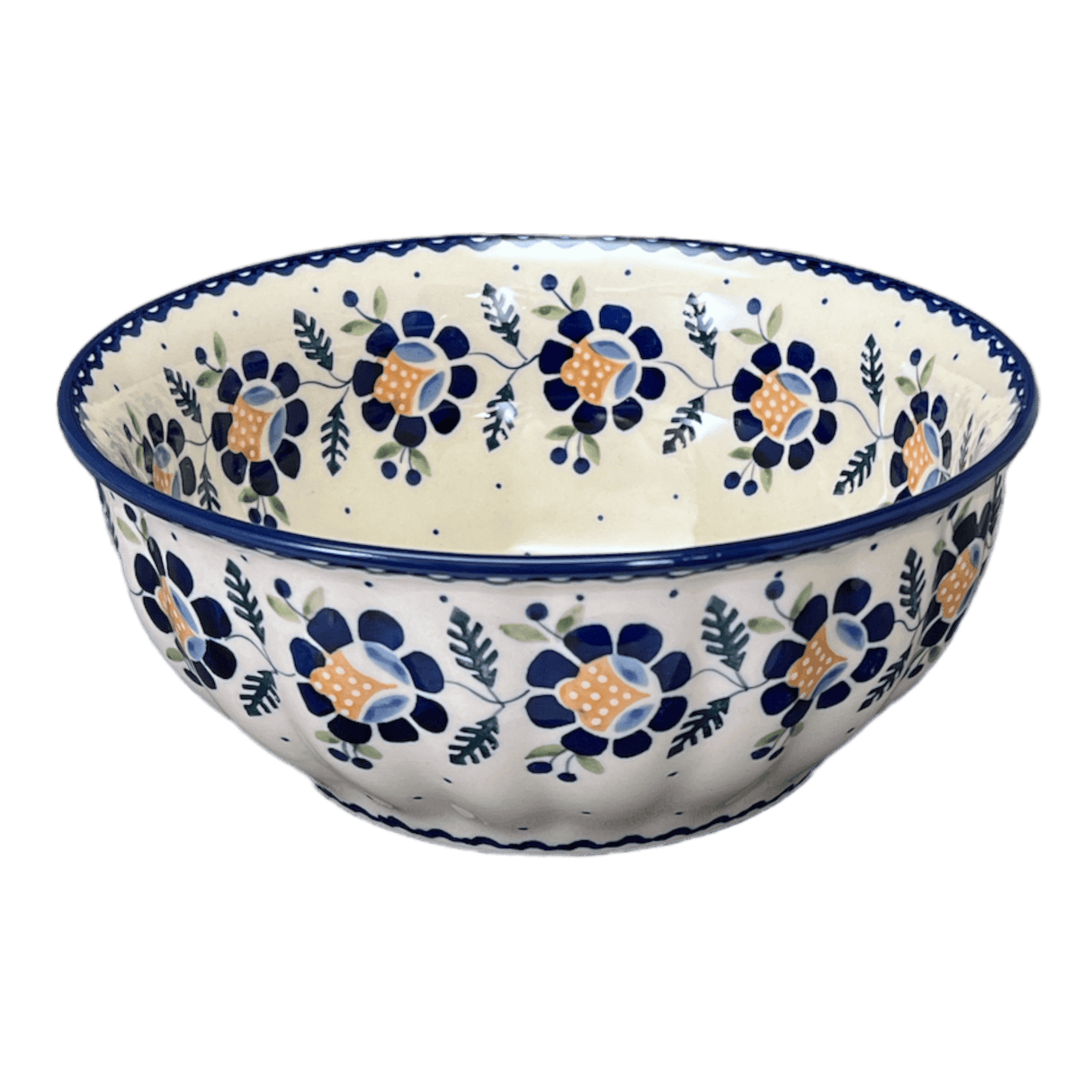 Bowl, Round, 9" Bowl in "Cornflower" by Manufaktura | M086T-RU