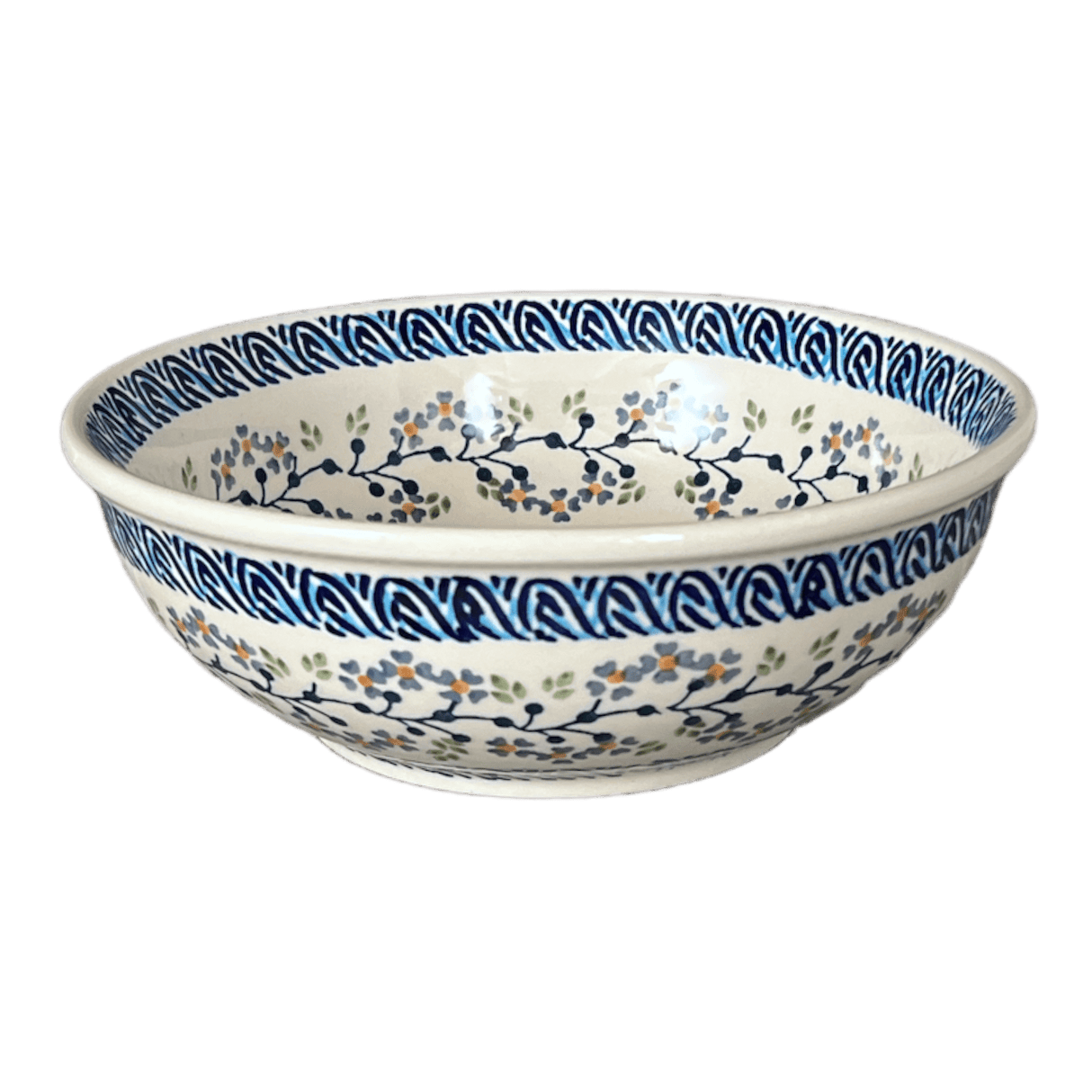 Bowl, Round, 8.5" in "Baby Blue Eyes" by Manufaktura | M135T-MC19