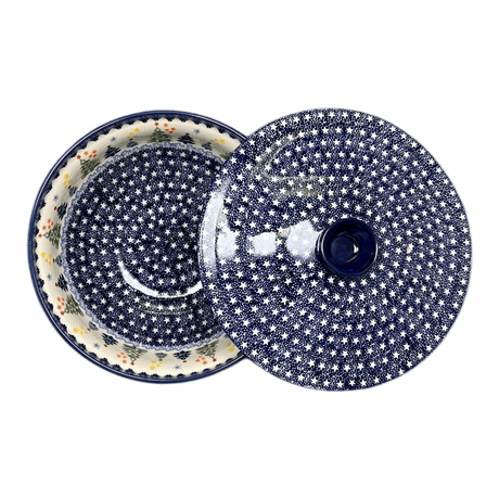 Bowl, Round, with Lid, 9.5" in "Festive Forest" by Manufaktura | M159U-INS6