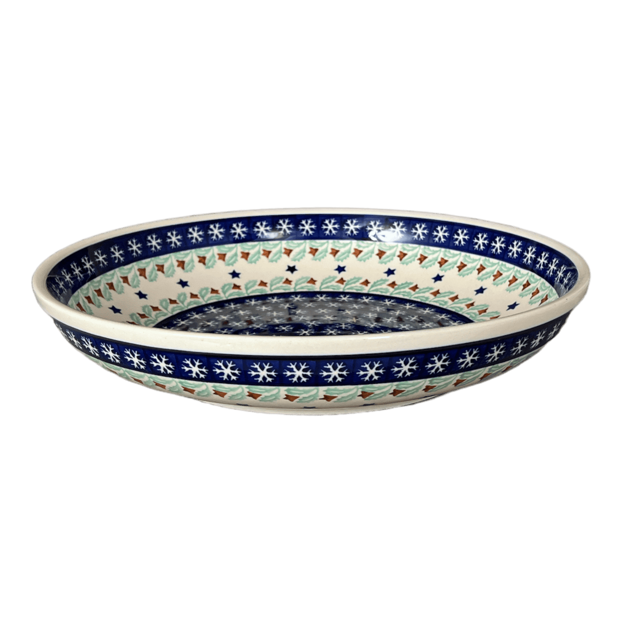 Bowl, Round, Shallow, Salad, 11.75" in "Starry Wreath" by Manufaktura | M173T-PZG