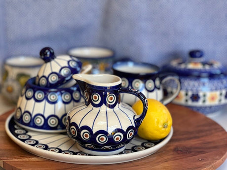 Creamer, Big Belly, 8 oz in "Peacock in Line" by Manufaktura | D008T-54A