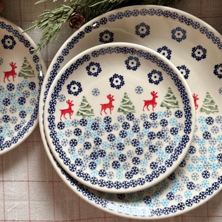 Plate, Round, Dessert, 7.25" in "Reindeer Games" by Manufaktura | T131T-BL07