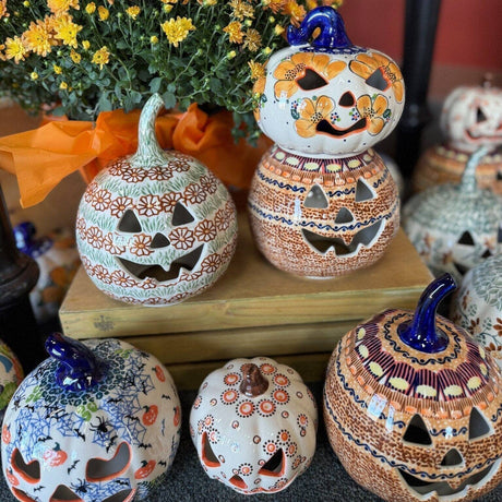 Luminary, Pumpkin, Small, 5.5" in "Psychedelic Swirl" by Manufaktura | L021M-CMZK