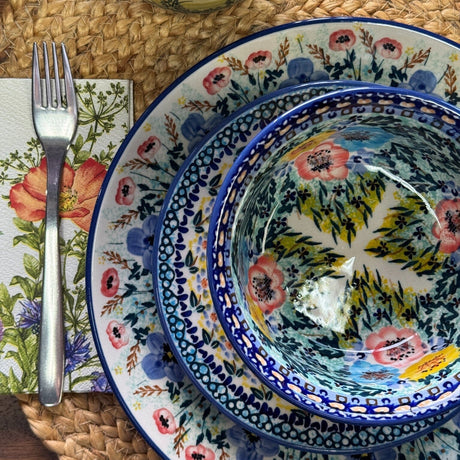 Plate, Round, Dinner, 10" in "Blue Violets" by Manufaktura | T132S-WK81