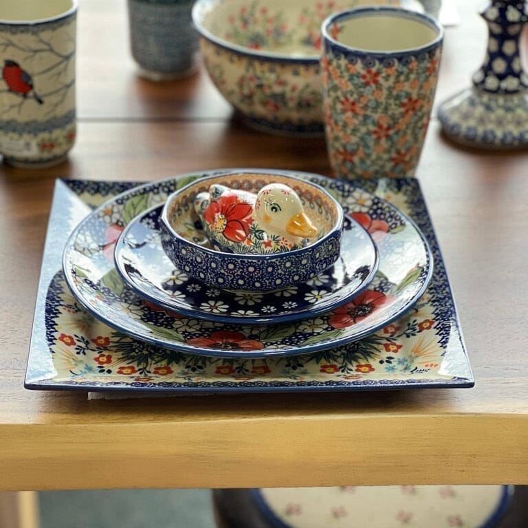 Plate, Round, Dessert, 7.25" in "Hummingbird Harvest" by Manufaktura | T131S-JZ35