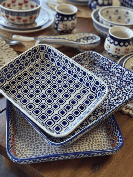 Baker, Rectangular, Shallow, 8"x10" in "Navy Retro" by Manufaktura | P103U-601A