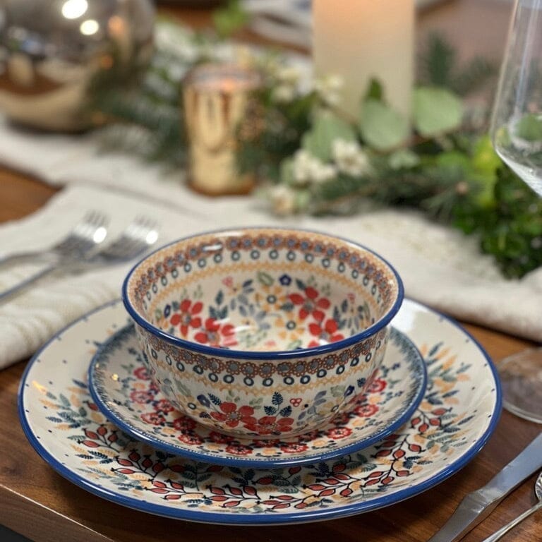 Plate, Round, Dinner, 10" in "Twas the Night" by Manufaktura | T132S-BAZ
