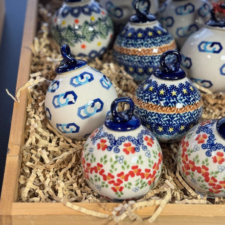 Ornament, Ball, 2.75" in "Chain Reaction" by Manufaktura | K070U-JZ49