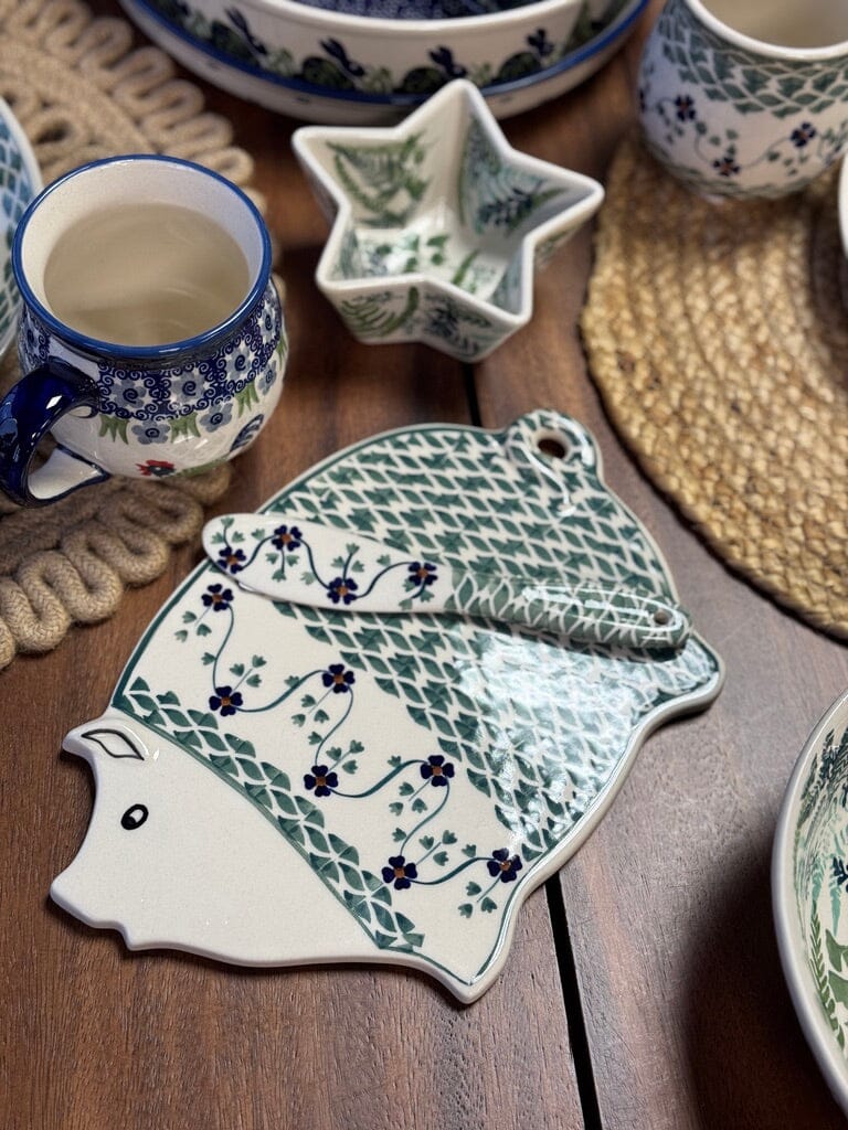 Cutting Board, Piggy, 10.5" x 6.5" in "Woven Pansies" by Manufaktura | D007T-RV