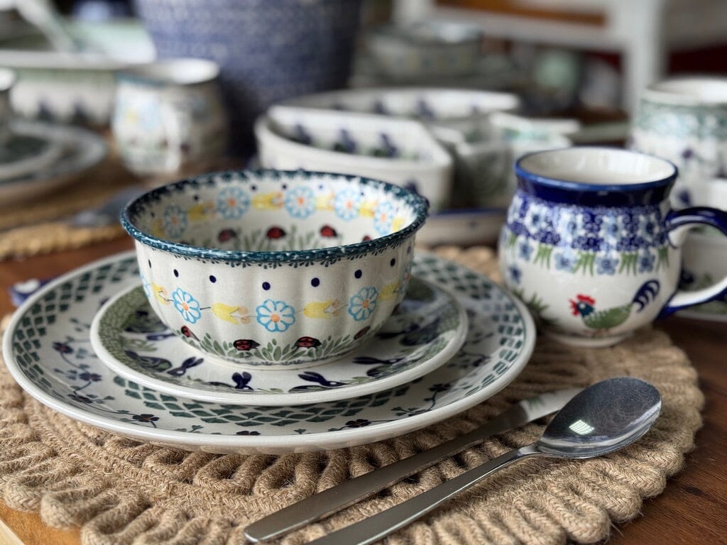 Bowl, Round, 6.5" in "Lady Bugs" by Manufaktura | M084T-IF45