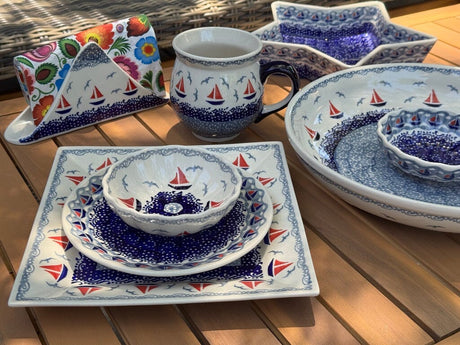 Plate, Square, Dinner, 11.25" Plate in "Smooth Seas" by Manufaktura | T145T-DPML