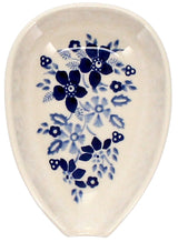 Spoon Rest, Small, 3.5" in "Duet in Blue & White" by Manufaktura | P093S-SB04