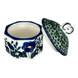 Box, Mini Pretzel, 2.75" in "Bouncing Blue Blossoms" by Manufaktura | P106U-IM03