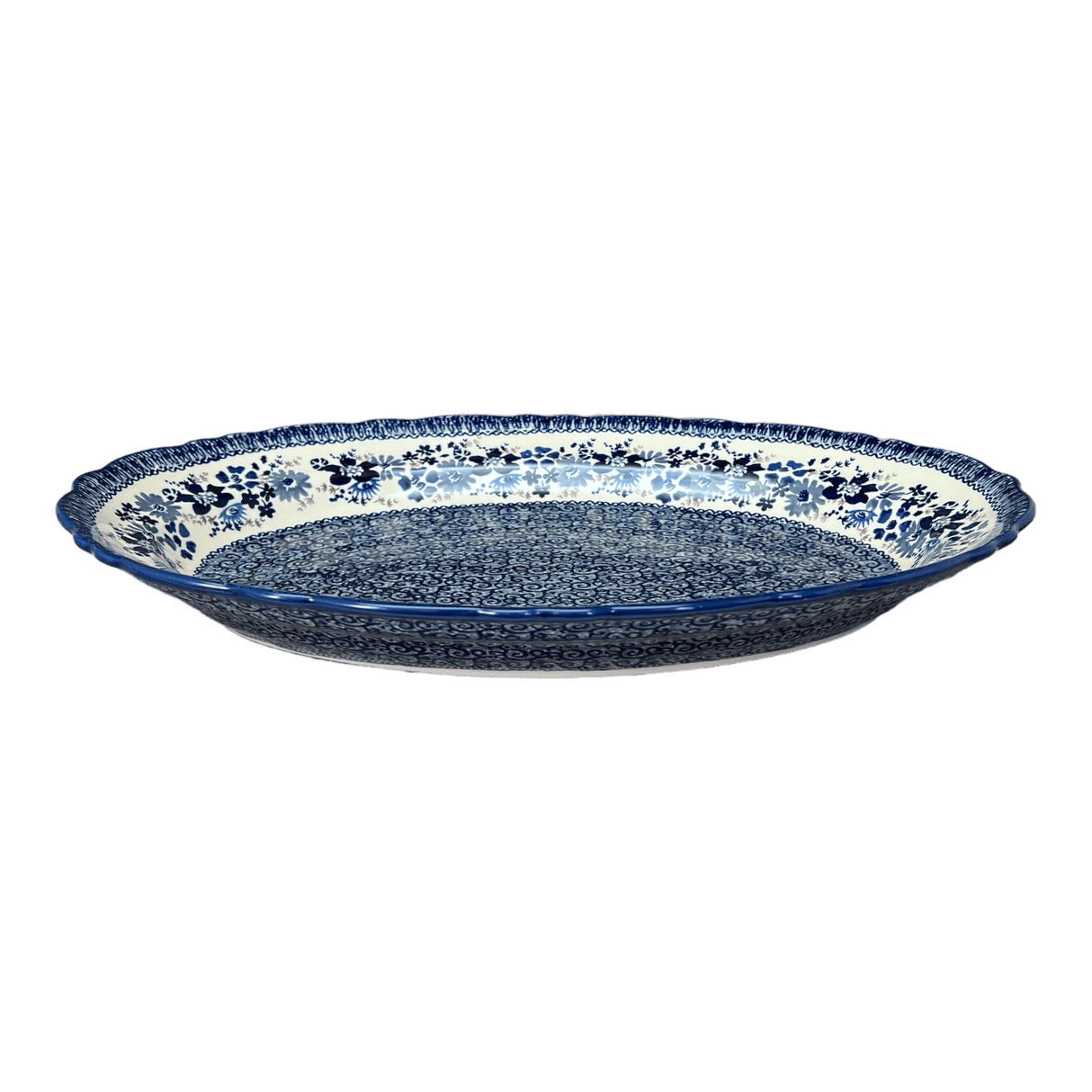 Platter, Oval, Scalloped, 16.75" x 12.25" Large in "Blue Life" by Manufaktura | P165S-EO39