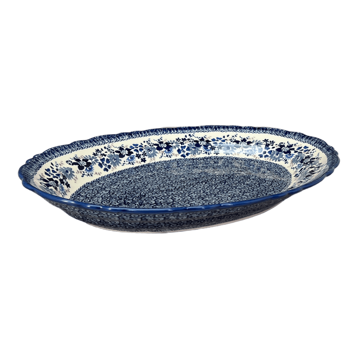 Platter, Oval, Scalloped, 16.75" x 12.25" Large in "Blue Life" by Manufaktura | P165S-EO39