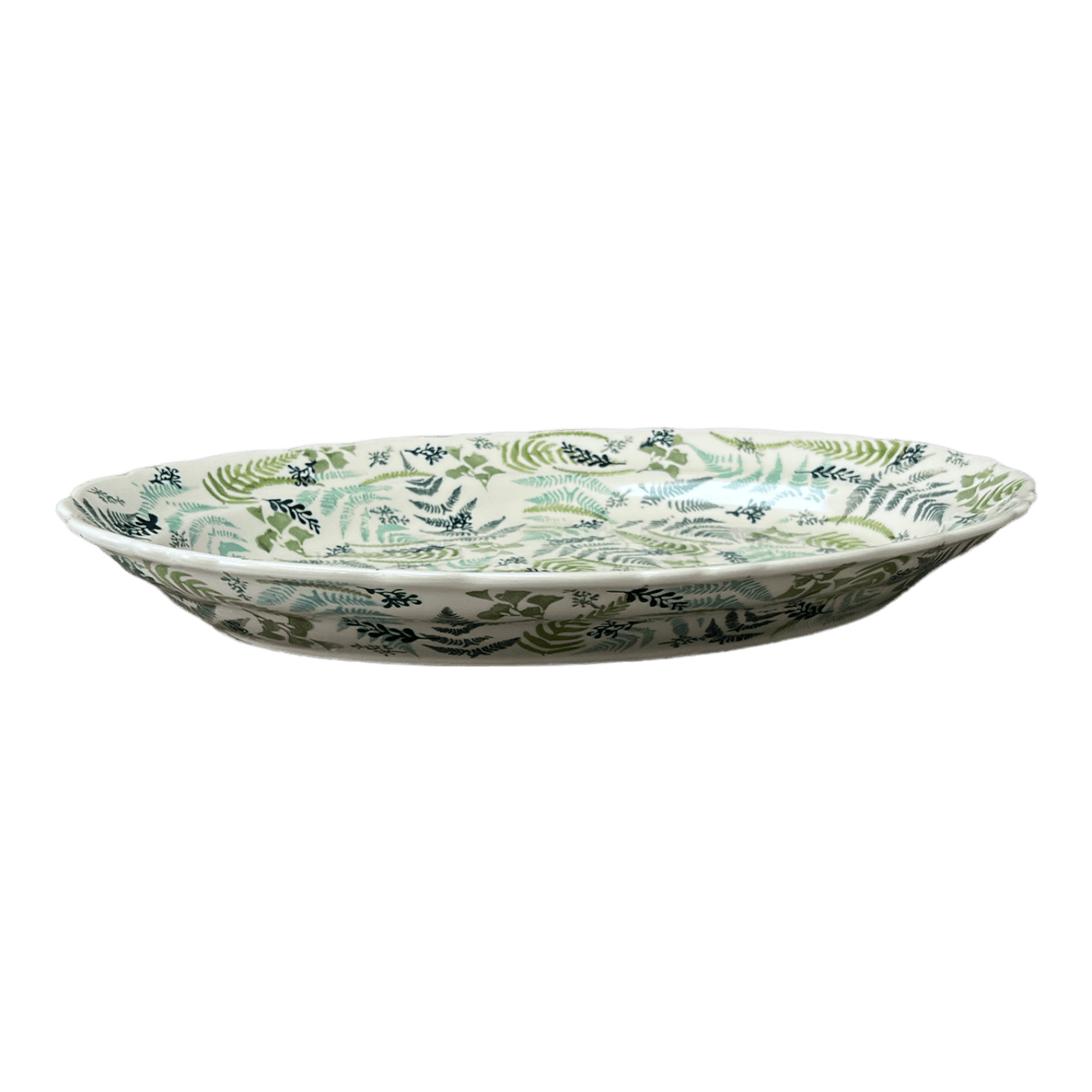 Platter, Oval, Scalloped, 16.75" x 12.25" Large in "Scattered Ferns" by Manufaktura | P165S-GZ39