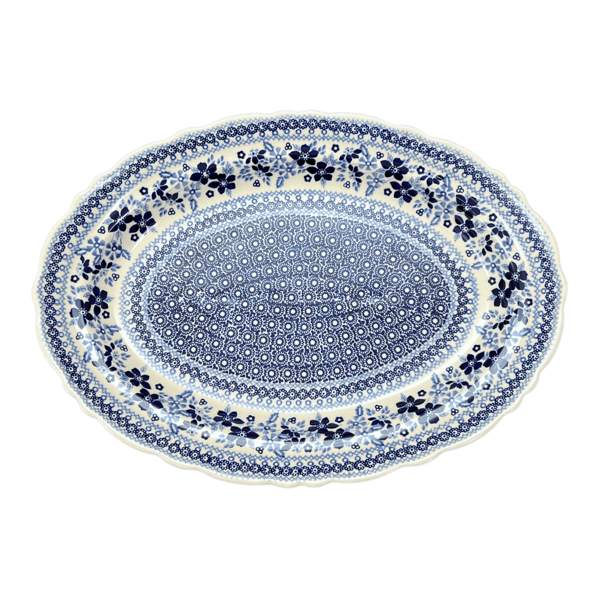 Platter, Oval, Scalloped, 16.75" x 12.25" Large in "Duet in Blue" by Manufaktura | P165S-SB01