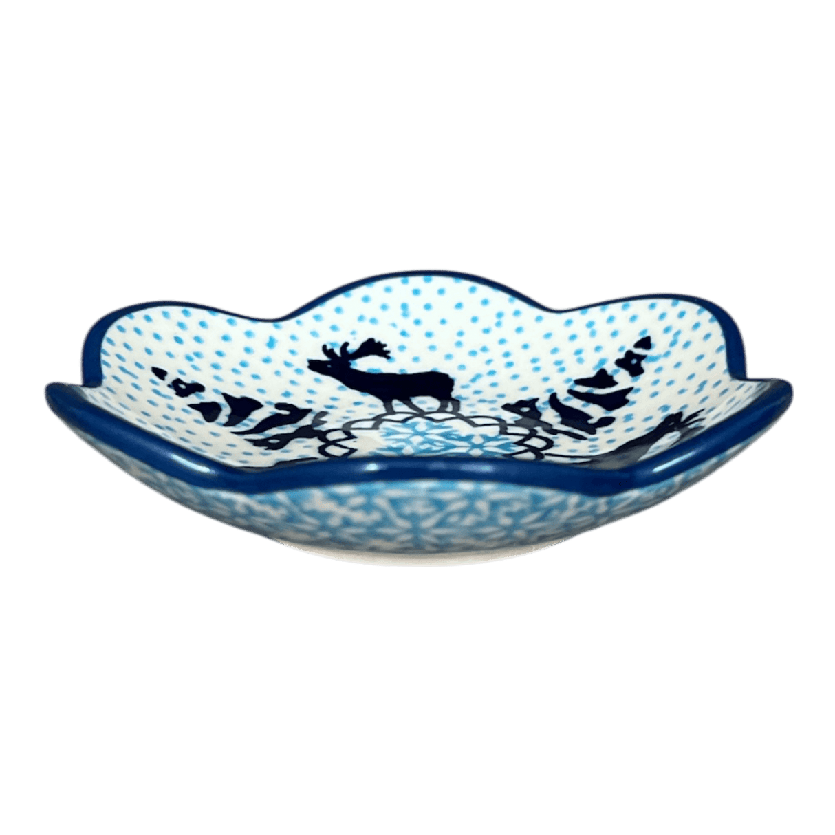 Bowl, Scalloped, Shallow, 4.25", (P205) in "Peaceful Season" by Manufaktura | P205T-JG24