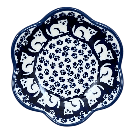 Bowl, Scalloped, Shallow, 4.25", (P205) in "Kitty Cat Path" by Manufaktura | P205T-KOT6