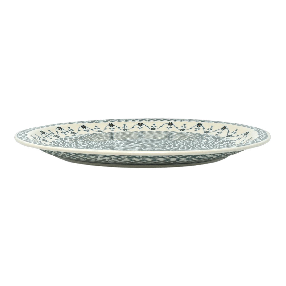 Platter, Serving, Oval, 16.5" x 13.75" in "Woven Pansies" by Manufaktura | P218T-RV
