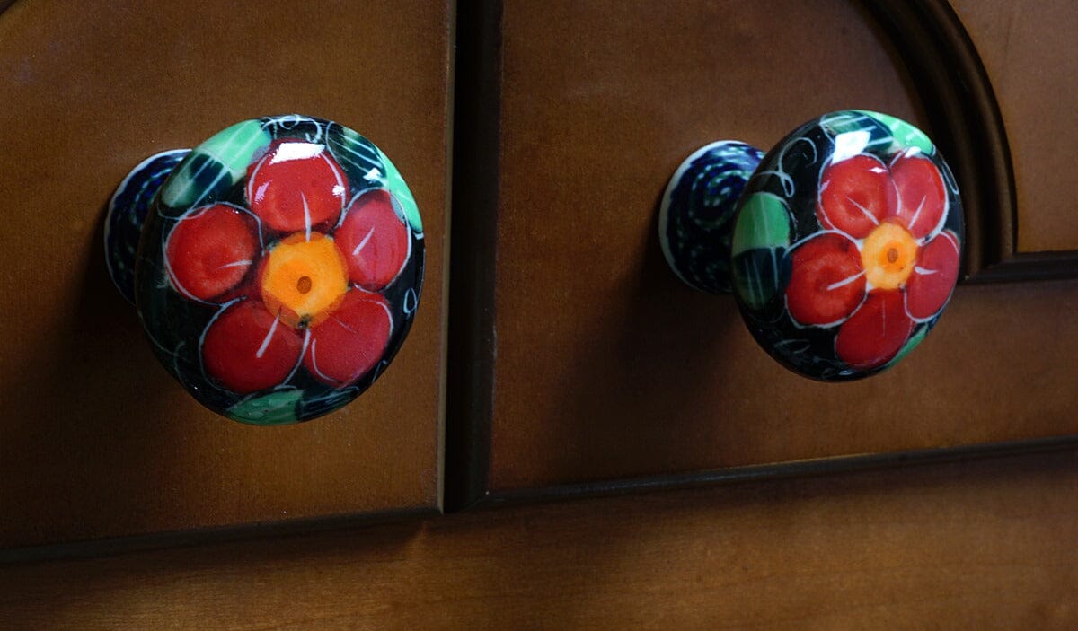 Drawer Pull, 1.25", WR (WR67A) in "Pansy Wreath" by W.R. Ceramika | WR67A-EZ2