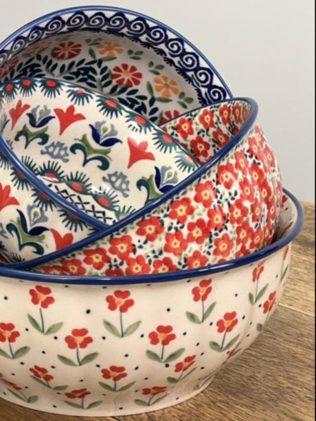 Bowl, Round, 6.5" in "Simply Beautiful" by Manufaktura | M084T-AC61