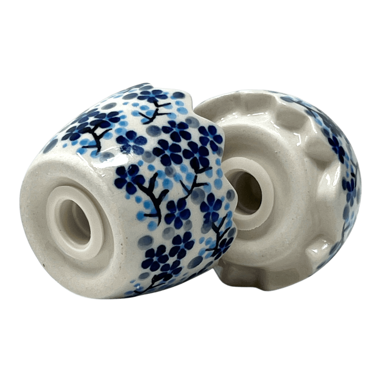 Salt & Pepper, Egg, 3" in "Scattered Blues" by Manufaktura | S115S-AS45