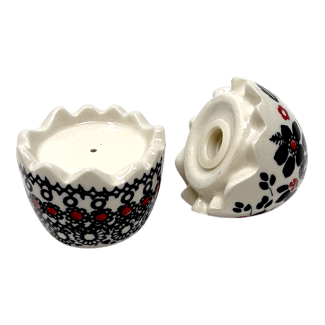 Salt & Pepper, Egg, 3" in "Duet in Black & Red" by Manufaktura | S115S-DPCC