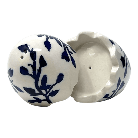 Salt & Pepper, Egg, 3" in "Blue Spray" by Manufaktura | S115T-LISK
