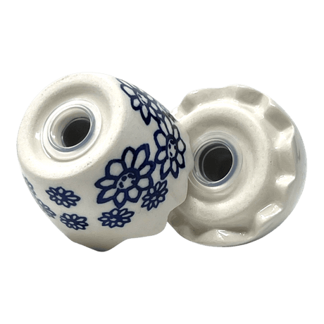 Salt & Pepper, Egg, 3" in "Butterfly Garden" by Manufaktura | S115T-MOT1