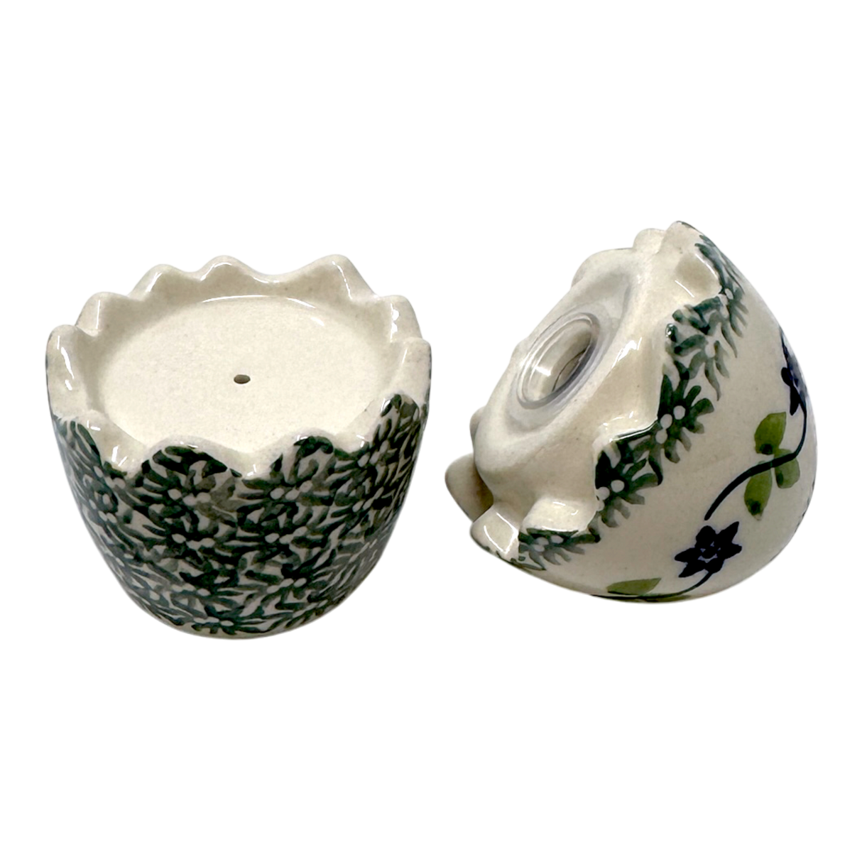 Salt & Pepper, Egg, 3" in "Woven Starflowers" by Manufaktura | S115T-RV01