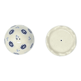 Salt & Pepper, Egg, 3" in "Snowy Pines" by Manufaktura | S115T-U22