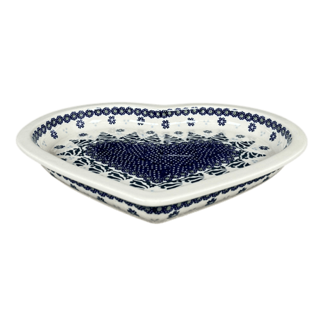 Plate, Heart-Shaped, 10.25" in "Snowy Pines" by Manufaktura | T118T-U22