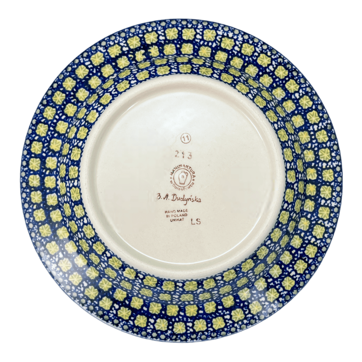 Plate, Round, Soup Plate, 9.25" in "Iris" by Manufaktura | T133S-BAM