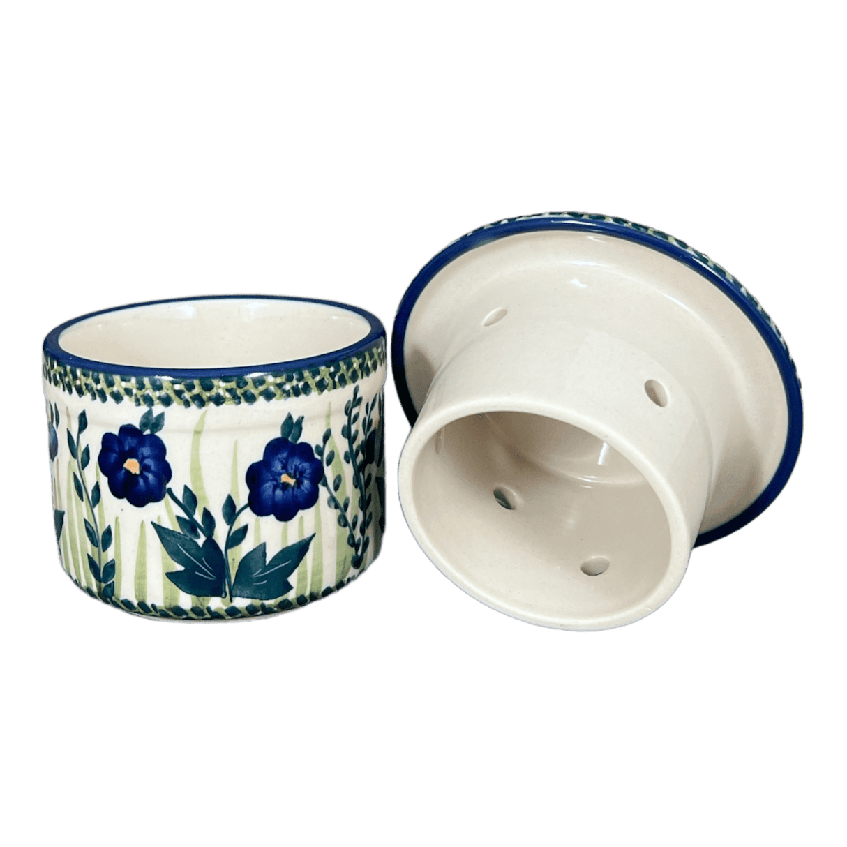 Butter Crock, 4.5" in "Bouncing Blue Blossoms" by Manufaktura | M136U-IM03