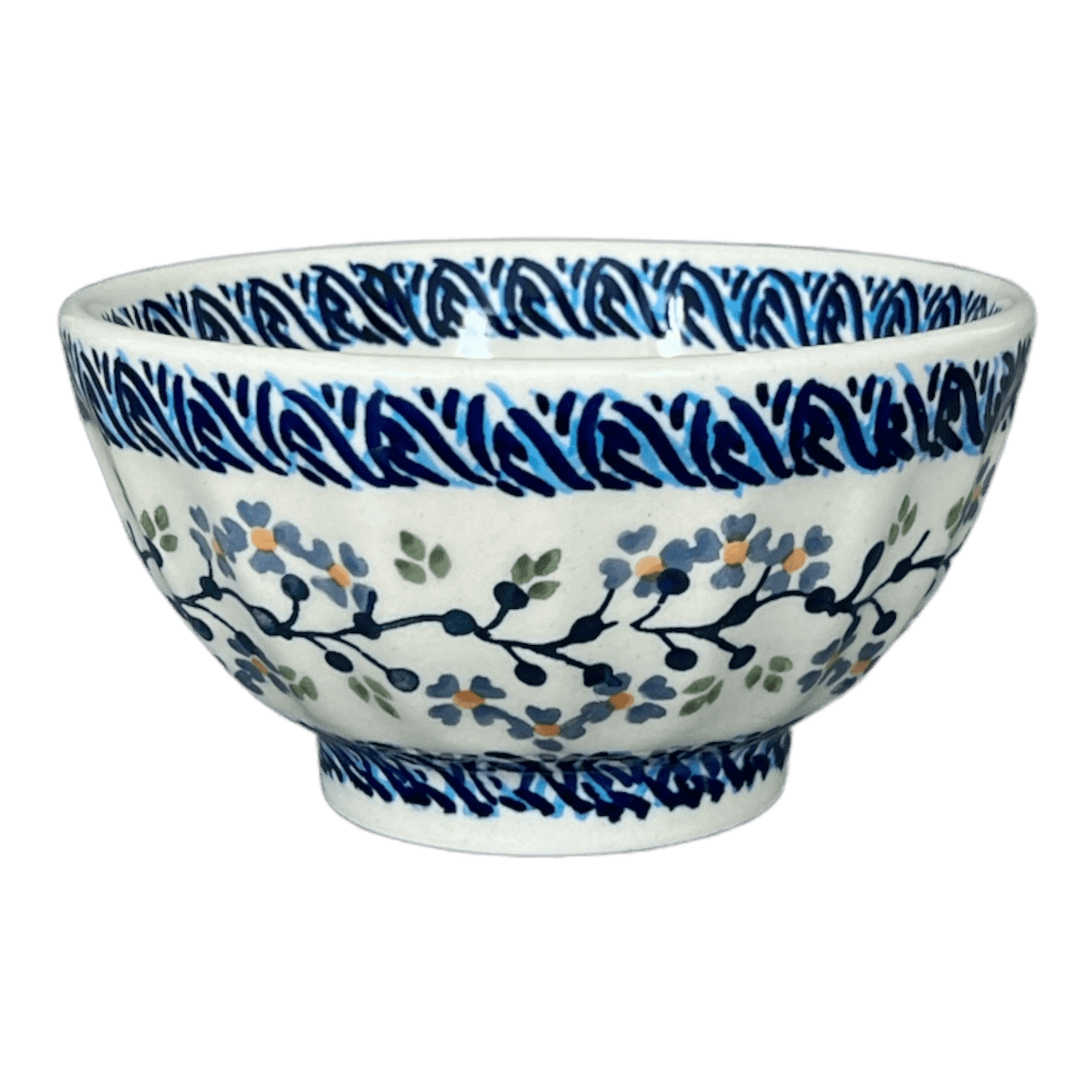 Bowl, Round, Fancy, 5.5" in "Baby Blue Eyes" by Manufaktura | C018T-MC19