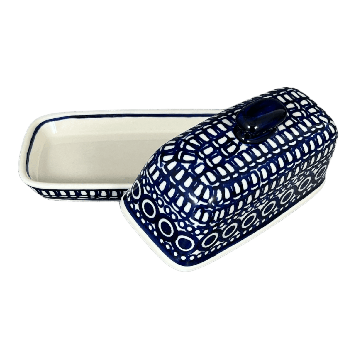 Butter Dish, American, 4" x 7.5" in "Gothic" by Manufaktura | M074T-13