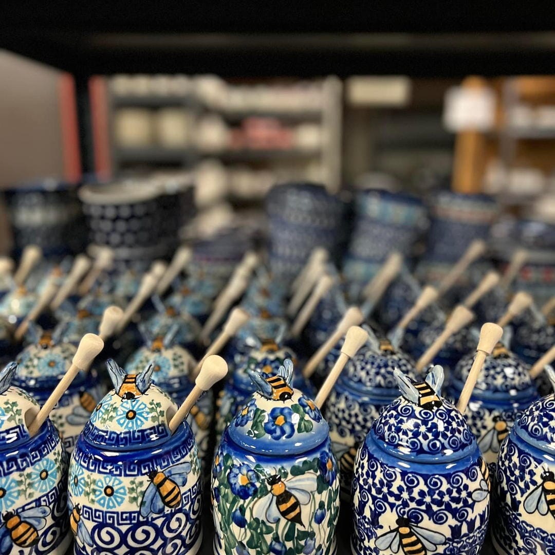 Jar, Honey, 5" in "Blue Tethered Blossoms" by Andy | NDA18-4